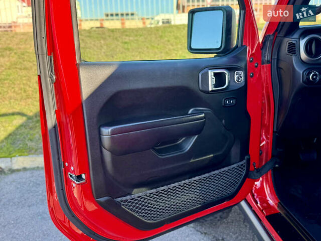 Красный Джип Вранглер, объемом двигателя 2 л и пробегом 72 тыс. км за 36000 $, фото 21 на Automoto.ua