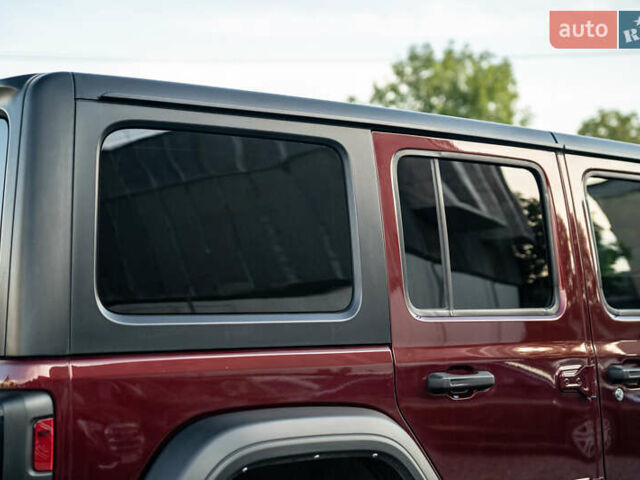 Червоний Джип Wrangler, об'ємом двигуна 3.6 л та пробігом 62 тис. км за 35800 $, фото 12 на Automoto.ua