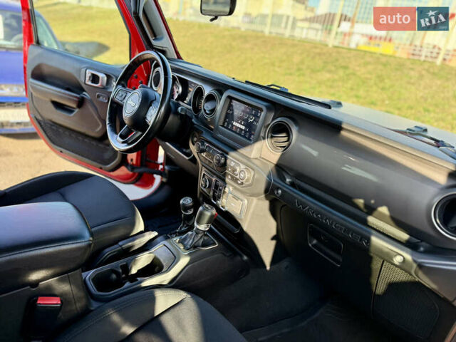 Красный Джип Вранглер, объемом двигателя 2 л и пробегом 72 тыс. км за 36000 $, фото 24 на Automoto.ua