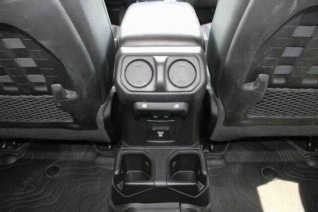 Червоний Джип Wrangler, об'ємом двигуна 3.6 л та пробігом 89 тис. км за 14500 $, фото 13 на Automoto.ua