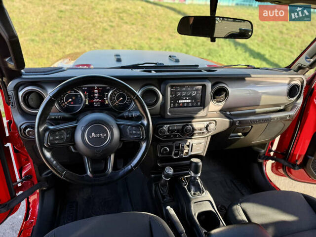 Красный Джип Вранглер, объемом двигателя 2 л и пробегом 72 тыс. км за 36000 $, фото 30 на Automoto.ua
