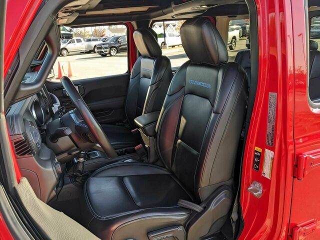 Красный Джип Вранглер, объемом двигателя 0 л и пробегом 11 тыс. км за 18700 $, фото 8 на Automoto.ua