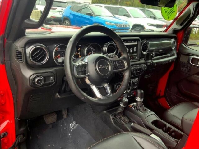 Джип Wrangler 2023 у Чернігові на Automoto.ua Червоний Джип Wrangler, об'ємом двигуна 6.4 л та пробігом 26 тис. км за 24500 $, фото 9 на Automoto.ua