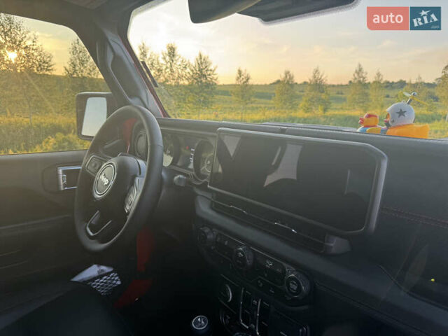 Красный Джип Вранглер, объемом двигателя 3.6 л и пробегом 4 тыс. км за 70000 $, фото 13 на Automoto.ua