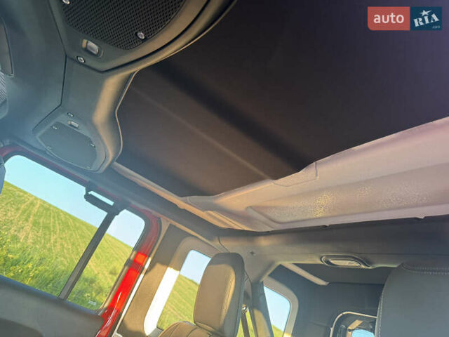 Красный Джип Вранглер, объемом двигателя 3.6 л и пробегом 4 тыс. км за 70000 $, фото 16 на Automoto.ua