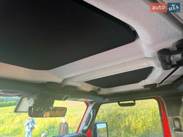 Красный Джип Вранглер, объемом двигателя 3.6 л и пробегом 4 тыс. км за 70000 $, фото 15 на Automoto.ua