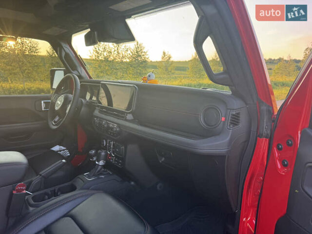 Красный Джип Вранглер, объемом двигателя 3.6 л и пробегом 4 тыс. км за 70000 $, фото 11 на Automoto.ua