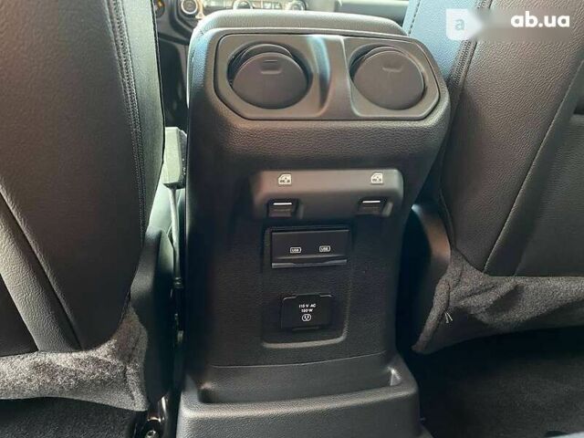 Джип Вранглер, объемом двигателя 2 л и пробегом 4 тыс. км за 68000 $, фото 27 на Automoto.ua