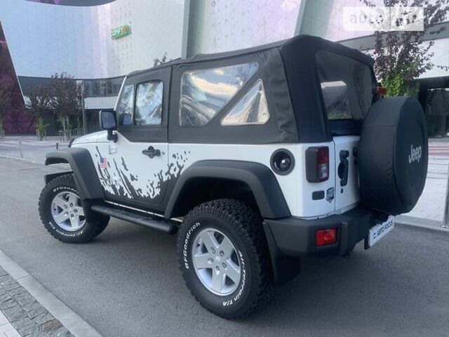 Джип Wrangler, об'ємом двигуна 3.8 л та пробігом 60 тис. км за 23490 $, фото 6 на Automoto.ua