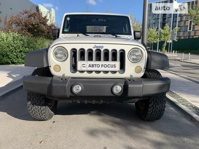 Джип Wrangler, об'ємом двигуна 3.8 л та пробігом 60 тис. км за 23490 $, фото 14 на Automoto.ua