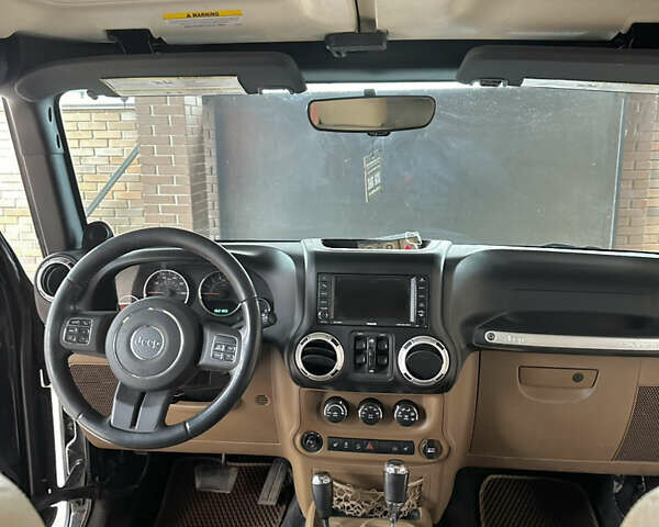 Джип Wrangler, об'ємом двигуна 3.6 л та пробігом 260 тис. км за 22500 $, фото 6 на Automoto.ua