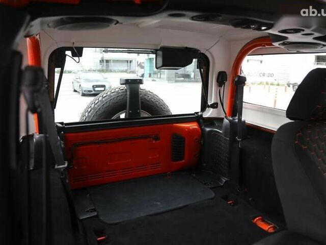 Джип Вранглер, объемом двигателя 0 л и пробегом 120 тыс. км за 15500 $, фото 8 на Automoto.ua