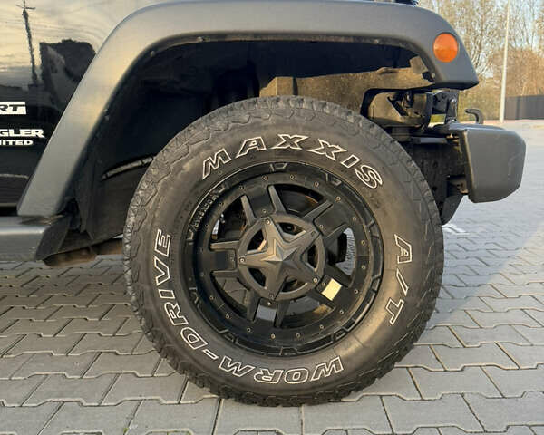 Джип Вранглер, объемом двигателя 3.6 л и пробегом 170 тыс. км за 26000 $, фото 6 на Automoto.ua