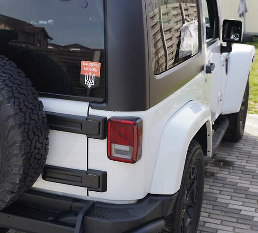 Джип Wrangler, об'ємом двигуна 3.6 л та пробігом 93 тис. км за 25000 $, фото 5 на Automoto.ua