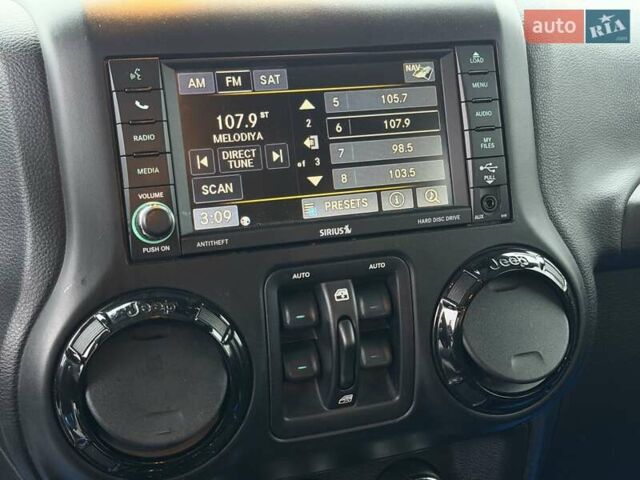 Джип Вранглер, объемом двигателя 3.6 л и пробегом 160 тыс. км за 25000 $, фото 26 на Automoto.ua