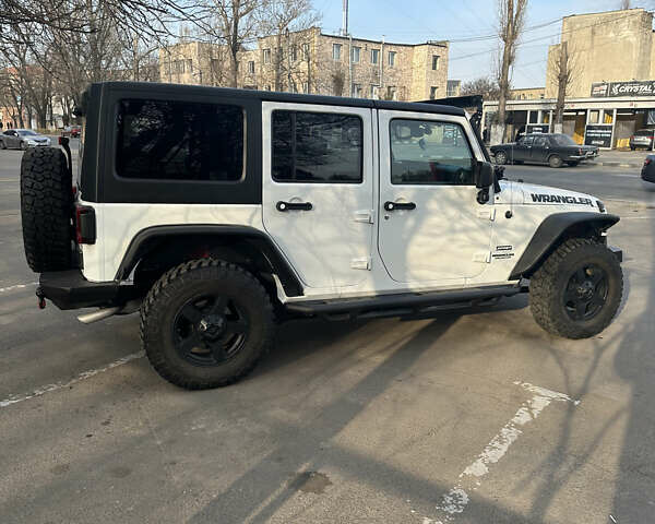 Джип Wrangler, об'ємом двигуна 3.6 л та пробігом 77 тис. км за 36500 $, фото 3 на Automoto.ua