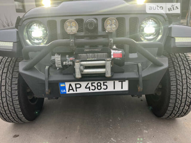 Джип Wrangler, об'ємом двигуна 2 л та пробігом 57 тис. км за 45000 $, фото 2 на Automoto.ua