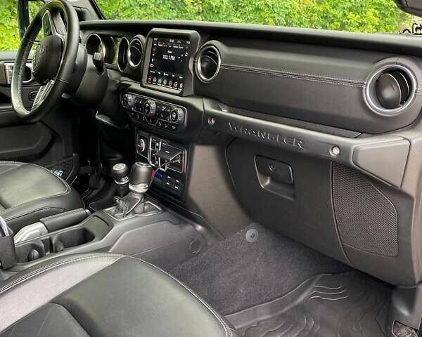 Джип Вранглер, объемом двигателя 2.99 л и пробегом 58 тыс. км за 49000 $, фото 2 на Automoto.ua