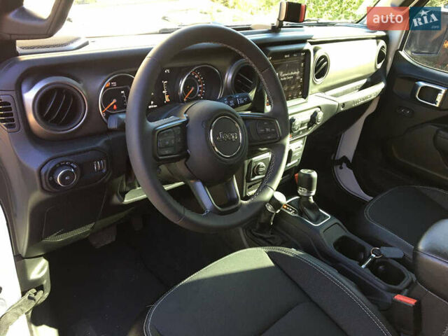 Джип Вранглер, объемом двигателя 2 л и пробегом 10 тыс. км за 43500 $, фото 6 на Automoto.ua