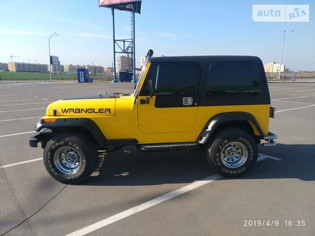 Жовтий Джип Wrangler, об'ємом двигуна 2.5 л та пробігом 180 тис. км за 14800 $, фото 9 на Automoto.ua