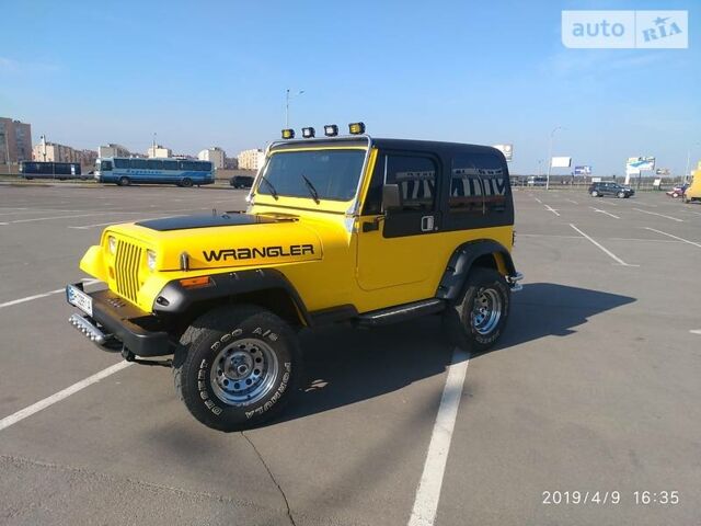 Жовтий Джип Wrangler, об'ємом двигуна 2.5 л та пробігом 180 тис. км за 14800 $, фото 8 на Automoto.ua