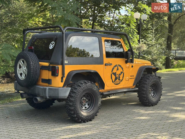 Желтый Джип Вранглер, объемом двигателя 3.6 л и пробегом 170 тыс. км за 23000 $, фото 9 на Automoto.ua
