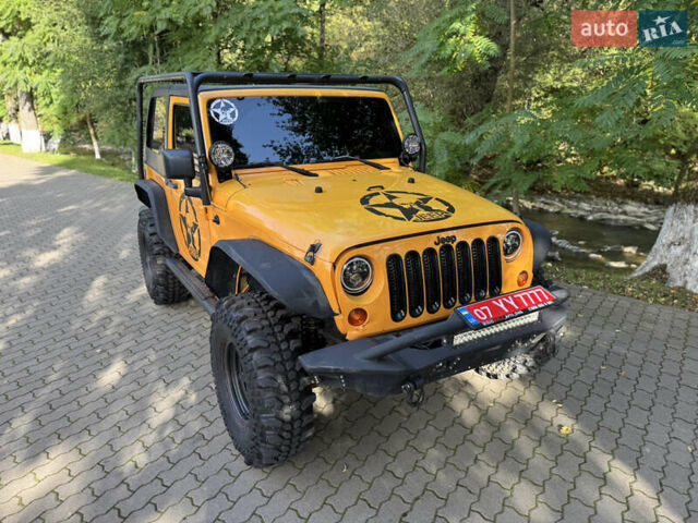 Желтый Джип Вранглер, объемом двигателя 3.6 л и пробегом 170 тыс. км за 23000 $, фото 13 на Automoto.ua