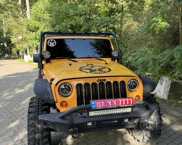 Желтый Джип Вранглер, объемом двигателя 3.6 л и пробегом 170 тыс. км за 23000 $, фото 14 на Automoto.ua