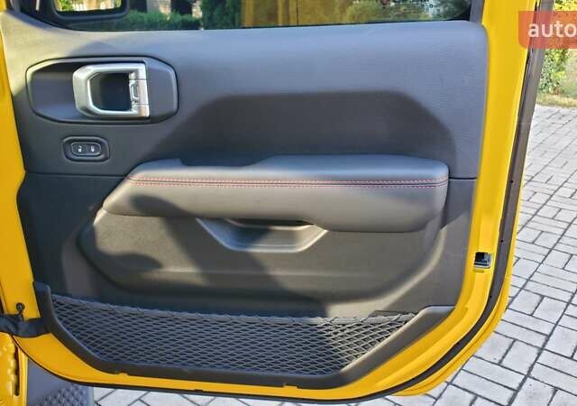 Жовтий Джип Wrangler, об'ємом двигуна 2 л та пробігом 10 тис. км за 60000 $, фото 17 на Automoto.ua
