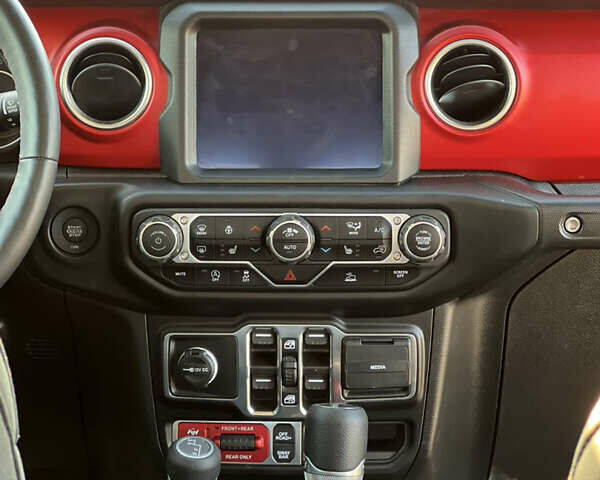 Жовтий Джип Wrangler, об'ємом двигуна 3 л та пробігом 22 тис. км за 53000 $, фото 13 на Automoto.ua