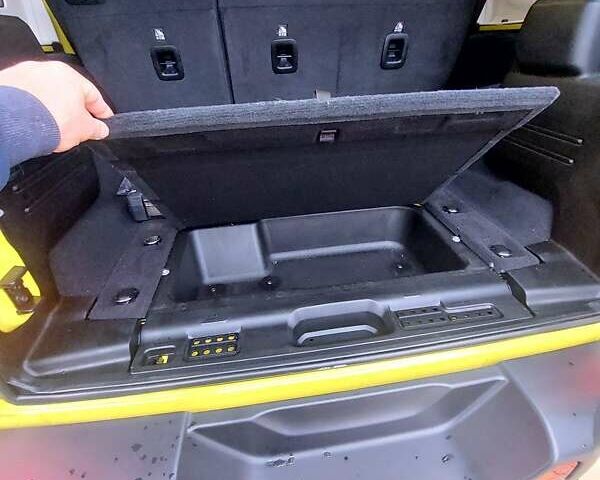 Жовтий Джип Wrangler, об'ємом двигуна 2 л та пробігом 4 тис. км за 50000 $, фото 29 на Automoto.ua