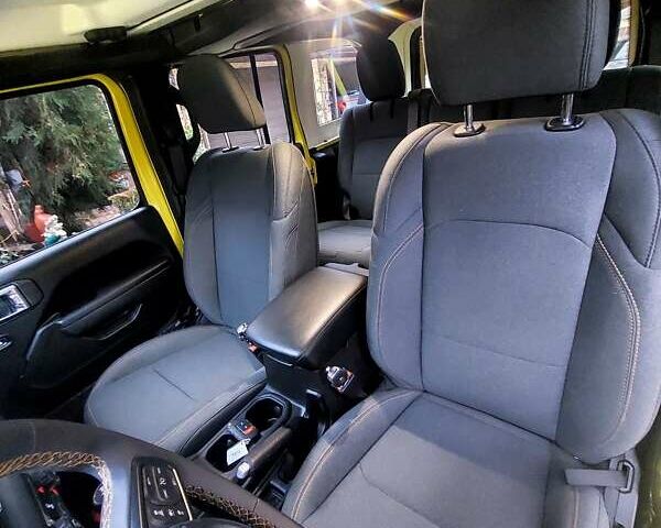 Жовтий Джип Wrangler, об'ємом двигуна 2 л та пробігом 4 тис. км за 50000 $, фото 28 на Automoto.ua