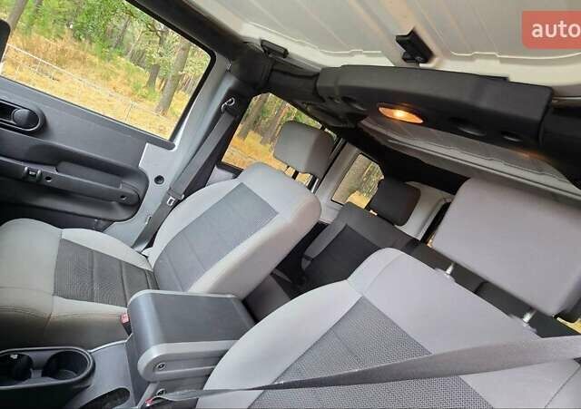 Сірий Джип Wrangler, об'ємом двигуна 3.8 л та пробігом 155 тис. км за 23900 $, фото 41 на Automoto.ua
