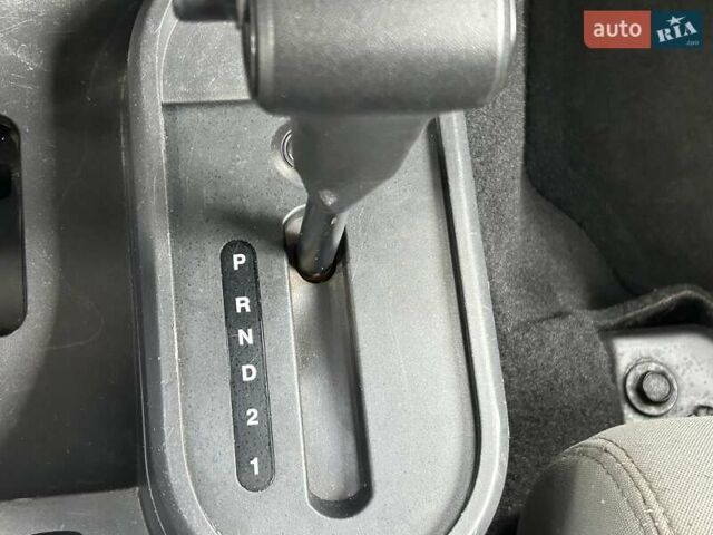 Сірий Джип Wrangler, об'ємом двигуна 3.8 л та пробігом 155 тис. км за 23900 $, фото 65 на Automoto.ua
