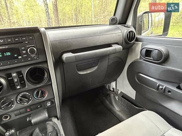 Сірий Джип Wrangler, об'ємом двигуна 3.8 л та пробігом 155 тис. км за 23900 $, фото 69 на Automoto.ua