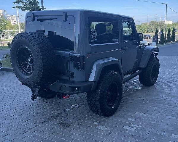 Сірий Джип Wrangler, об'ємом двигуна 3.6 л та пробігом 71 тис. км за 33000 $, фото 3 на Automoto.ua