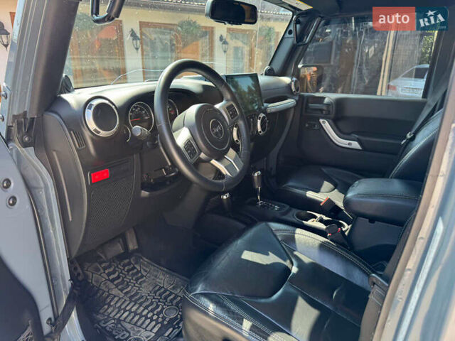 Сірий Джип Wrangler, об'ємом двигуна 3.6 л та пробігом 50 тис. км за 57000 $, фото 10 на Automoto.ua