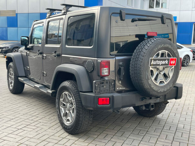 Сірий Джип Wrangler, об'ємом двигуна 2.8 л та пробігом 110 тис. км за 26990 $, фото 6 на Automoto.ua