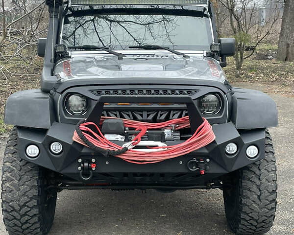 Сірий Джип Wrangler, об'ємом двигуна 3.6 л та пробігом 110 тис. км за 26500 $, фото 1 на Automoto.ua