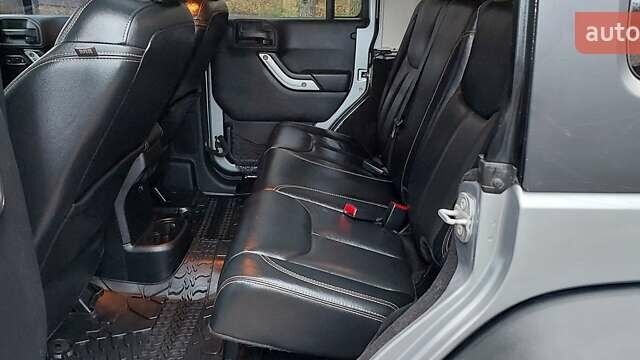 Серый Джип Вранглер, объемом двигателя 3.6 л и пробегом 68 тыс. км за 25555 $, фото 27 на Automoto.ua