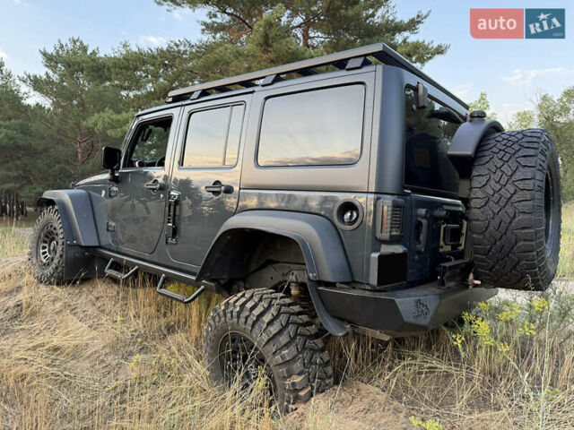Сірий Джип Wrangler, об'ємом двигуна 3.6 л та пробігом 100 тис. км за 35000 $, фото 15 на Automoto.ua
