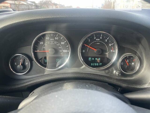 Сірий Джип Wrangler, об'ємом двигуна 3.6 л та пробігом 130 тис. км за 21950 $, фото 13 на Automoto.ua
