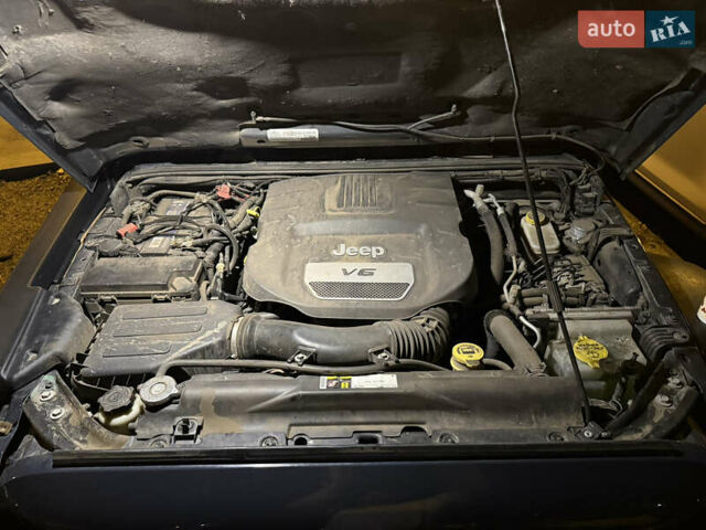 Сірий Джип Wrangler, об'ємом двигуна 3.6 л та пробігом 100 тис. км за 35000 $, фото 3 на Automoto.ua