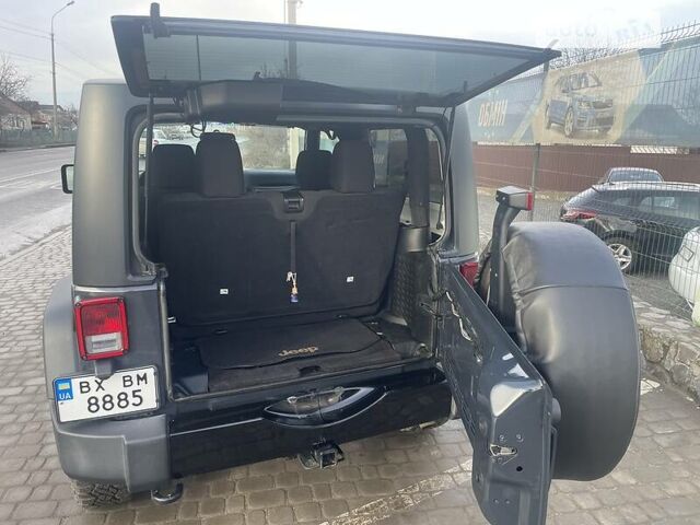 Сірий Джип Wrangler, об'ємом двигуна 3.6 л та пробігом 130 тис. км за 21950 $, фото 10 на Automoto.ua