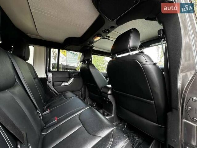 Серый Джип Вранглер, объемом двигателя 3.6 л и пробегом 156 тыс. км за 27700 $, фото 7 на Automoto.ua