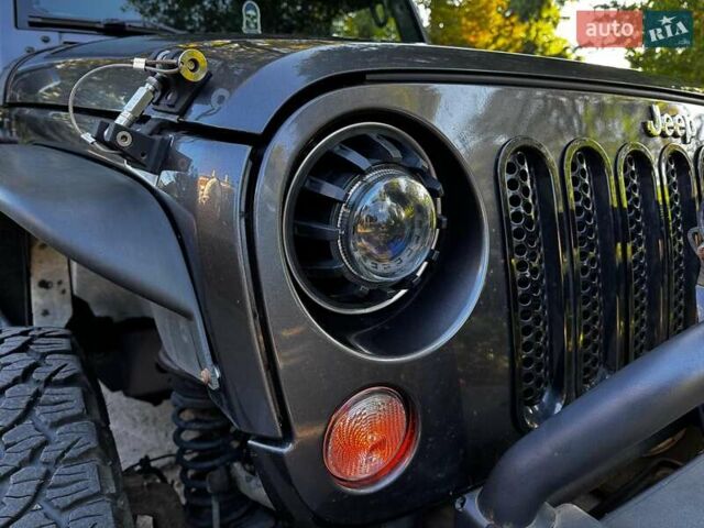 Сірий Джип Wrangler, об'ємом двигуна 3.6 л та пробігом 128 тис. км за 25640 $, фото 3 на Automoto.ua