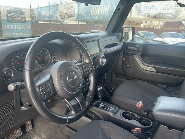 Сірий Джип Wrangler, об'ємом двигуна 3.6 л та пробігом 130 тис. км за 21950 $, фото 12 на Automoto.ua