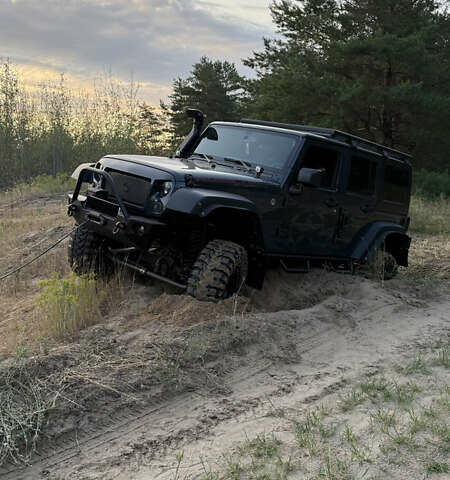 Сірий Джип Wrangler, об'ємом двигуна 3.6 л та пробігом 100 тис. км за 35000 $, фото 14 на Automoto.ua
