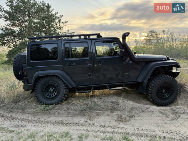 Сірий Джип Wrangler, об'ємом двигуна 3.6 л та пробігом 100 тис. км за 35000 $, фото 18 на Automoto.ua