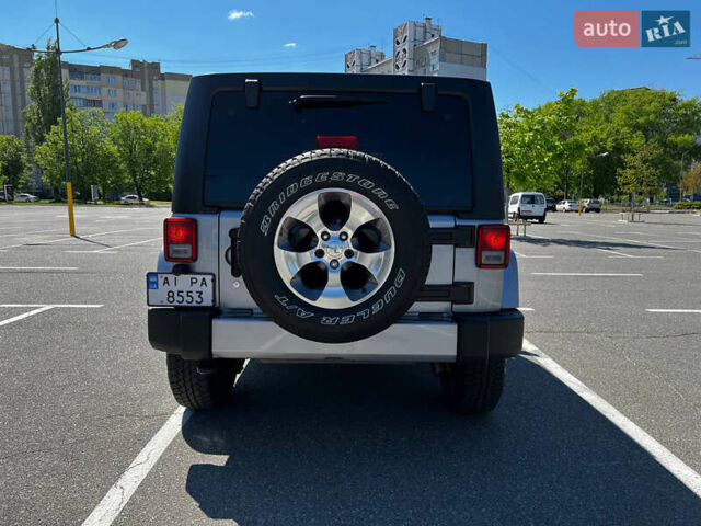 Сірий Джип Wrangler, об'ємом двигуна 3.6 л та пробігом 65 тис. км за 37000 $, фото 3 на Automoto.ua